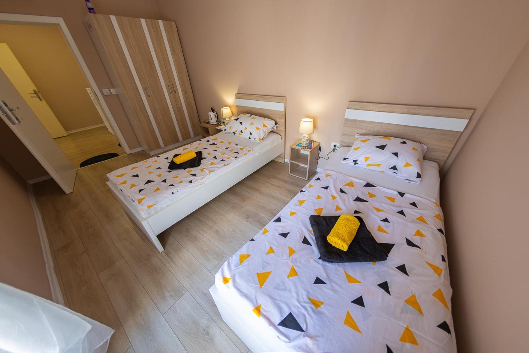 מוסטר Kaldrma Guesthouse מראה חיצוני תמונה