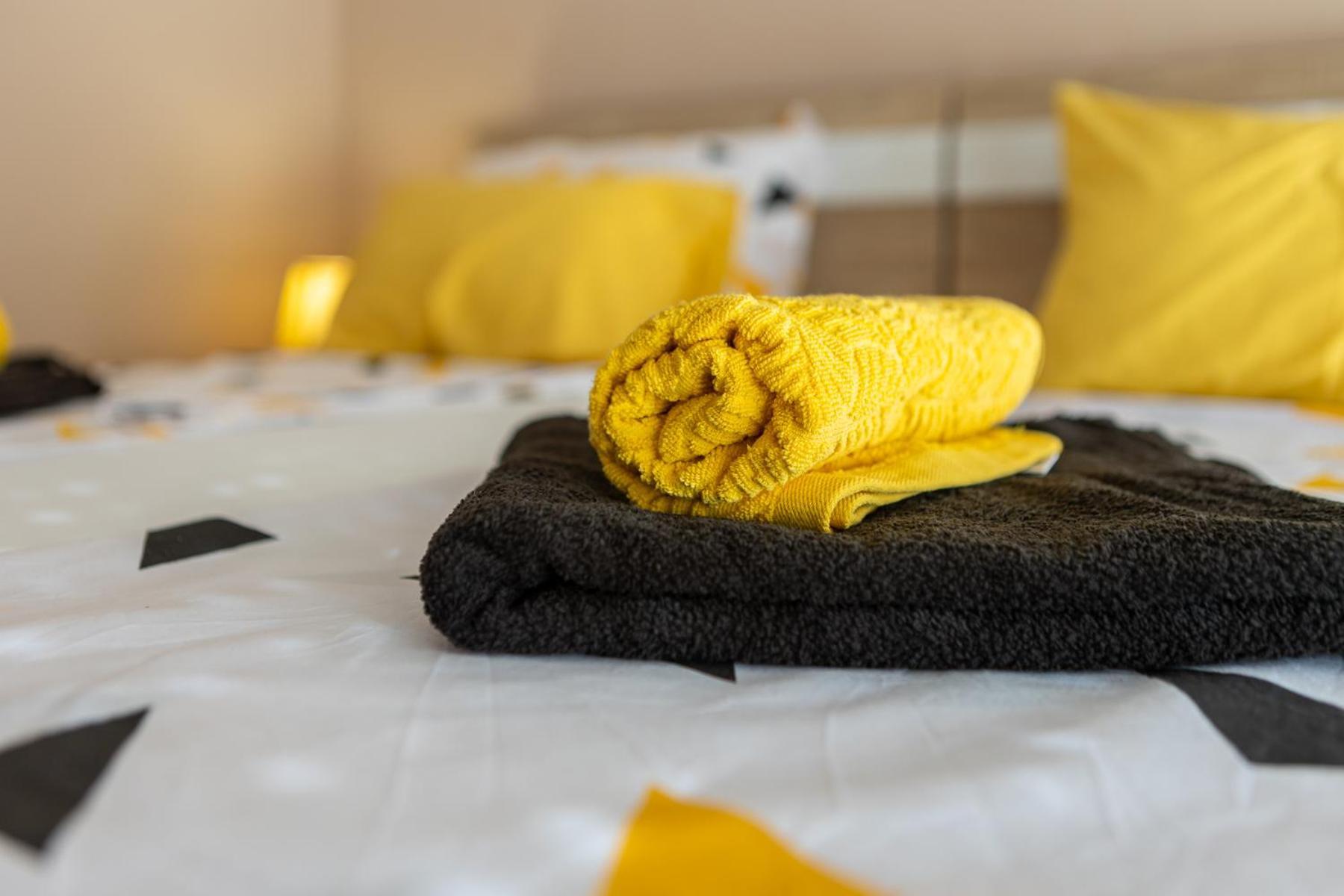 מוסטר Kaldrma Guesthouse מראה חיצוני תמונה