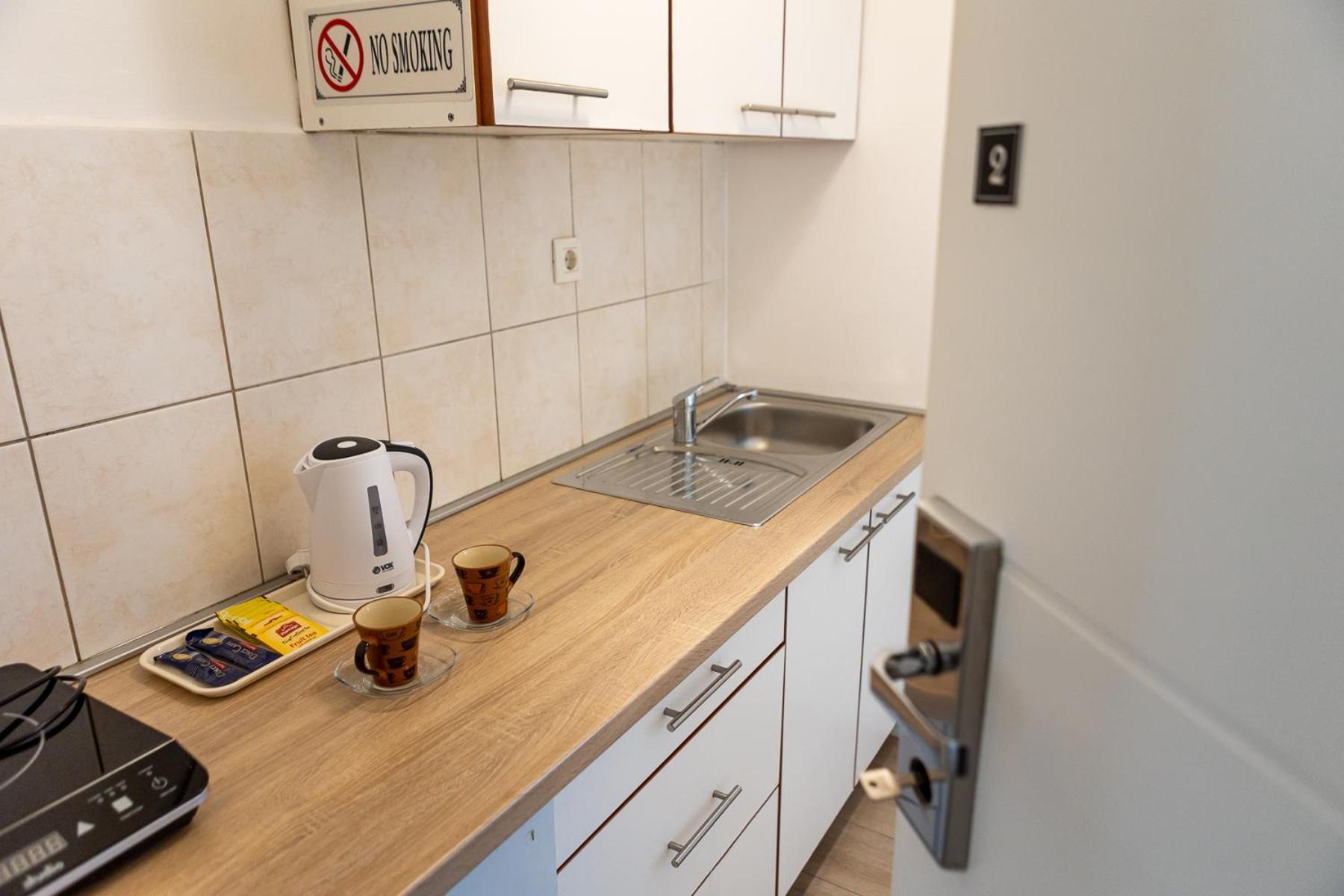 מוסטר Kaldrma Guesthouse מראה חיצוני תמונה