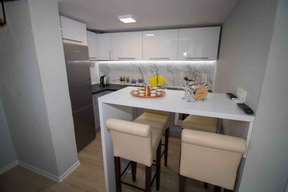 מוסטר Kaldrma Guesthouse מראה חיצוני תמונה