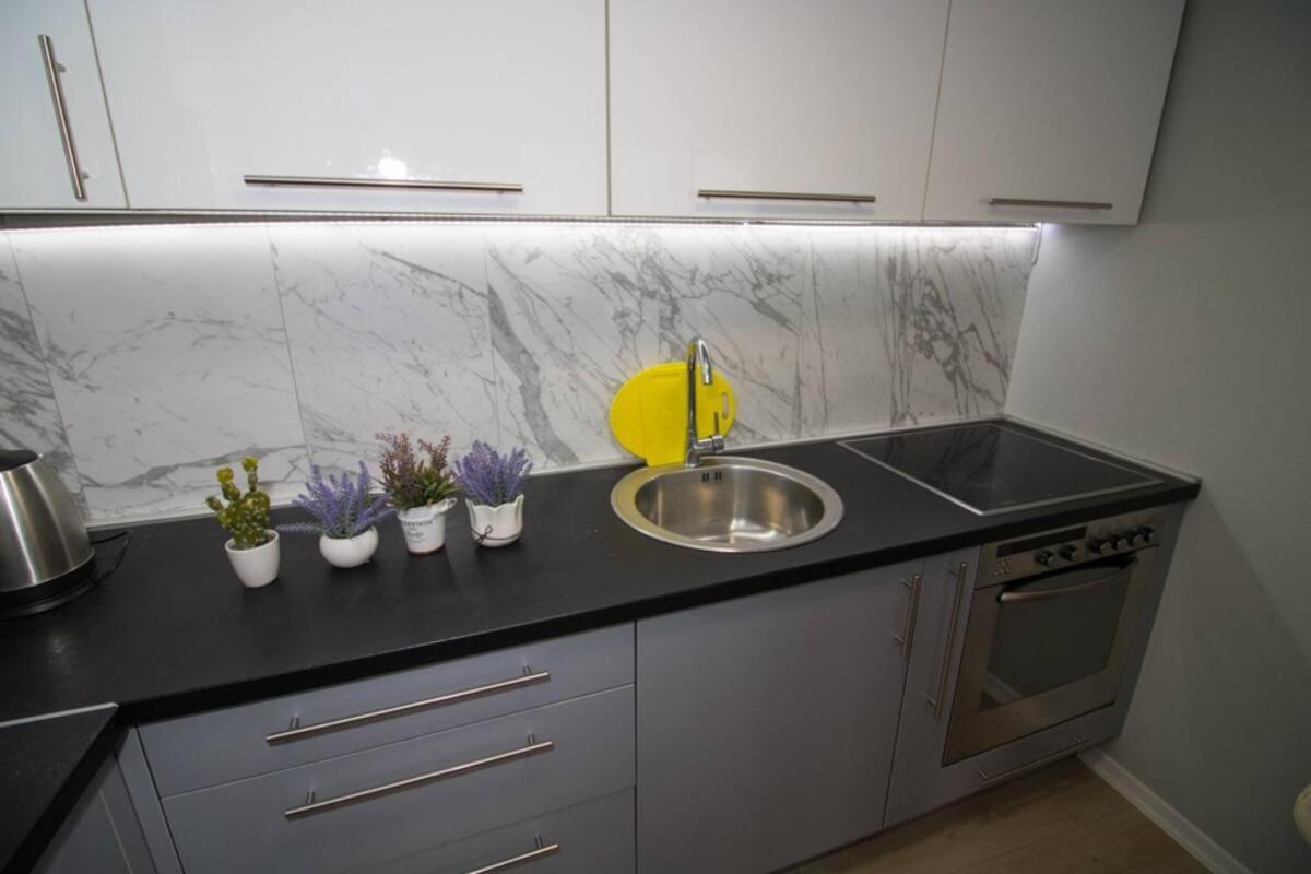 מוסטר Kaldrma Guesthouse מראה חיצוני תמונה